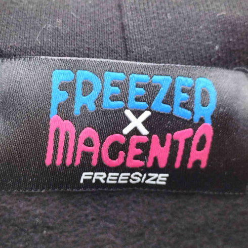 FREEZER MAGENTA バックプリント プルオーバーパーカー メンズ FREE