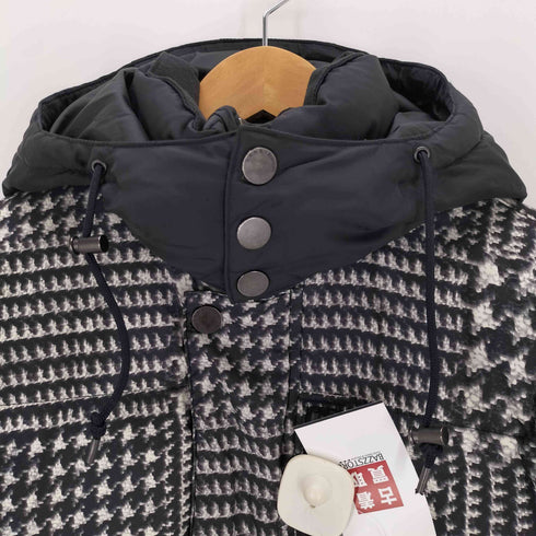 バートン BURTON 総柄フーデットダウンジャケット メンズ import:M