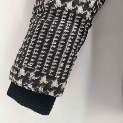 バートン BURTON 総柄フーデットダウンジャケット メンズ import:M