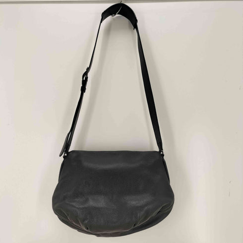 マークバイマークジェイコブス Marc by Marc Jacobs Q GROMMET レザーショルダーバッグ レディース