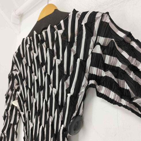イッセイミヤケ ISSEY MIYAKE ストライププリーツデザインカットソー レディース JPN:L