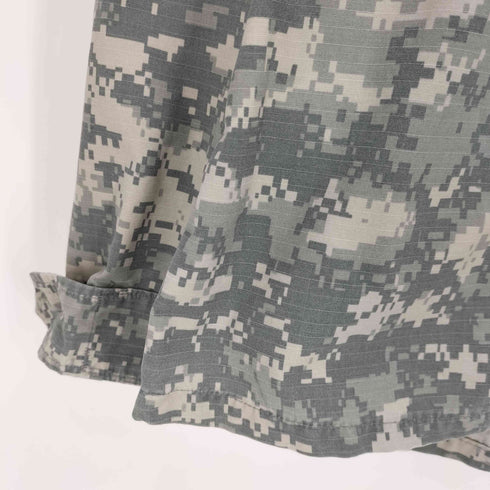 ユーエスアーミー U.S. ARMY 2013年会計 Combat Uniform Jacket デジタルカモ ミリタリージャケット メンズ MEDIUM-LONG