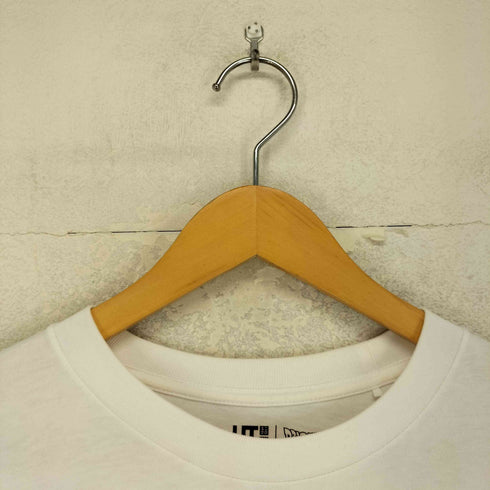 ユーティー UT フロントキャラクタープリントクルーネックTシャツ メンズ S