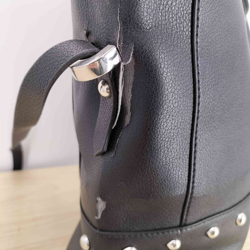 ザラ ZARA スタッズショルダーバッグ レディース