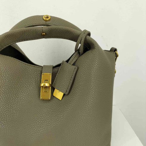 チャールズアンドキース CHARLES&KEITH チャンス メタリックアクセントバケットバッグ レディース