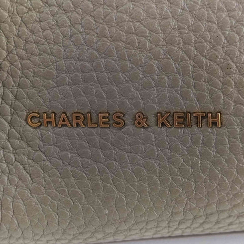 チャールズアンドキース CHARLES&KEITH チャンス メタリックアクセントバケットバッグ レディース