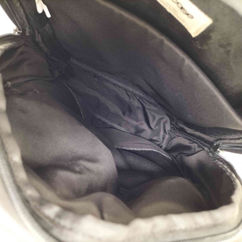 インケース incase CITY COMPACT BACKPACK メンズ