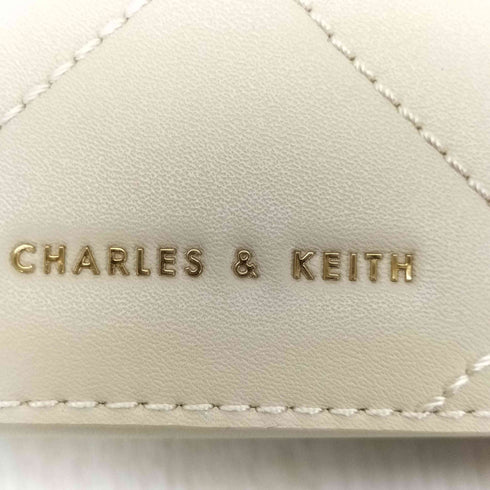 チャールズアンドキース CHARLES&KEITH メタリックアクセント キルトバッグ レディース S
