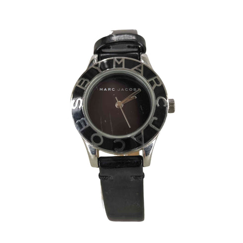 マークバイマークジェイコブス Marc by Marc Jacobs レザーベルト ロゴデザイン腕時計 レディース