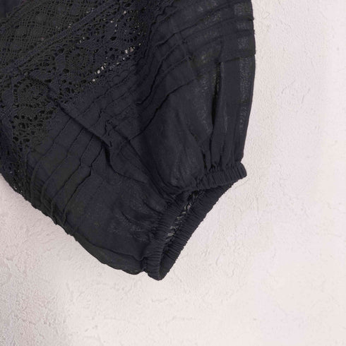 ソフィット Soffitto レース刺繍フレアブラウス レディース