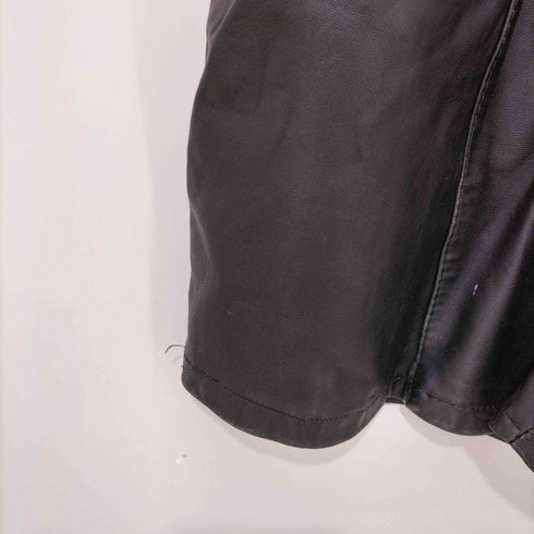 ECHTES LEDER タック 本革 レザー ハーフパンツ レディース import:M