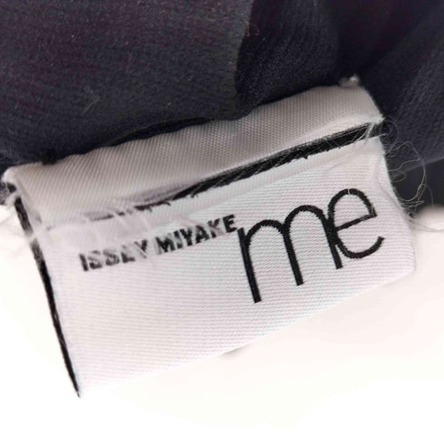 イッセイミヤケミー ISSEY MIYAKE me プリーツ ノースリーブブラウス レディース