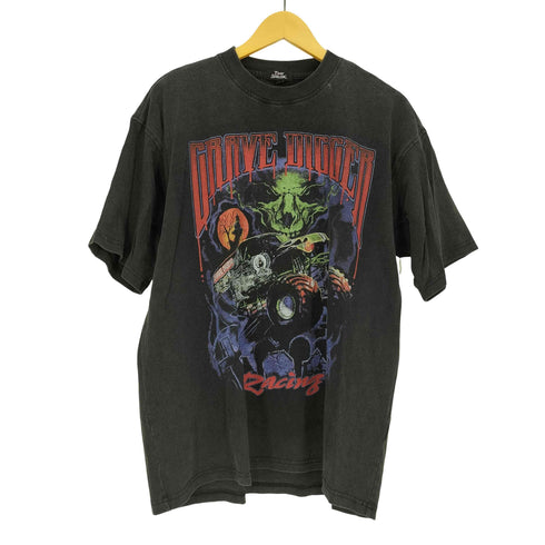 TINY SPARK Racing Grave Digger Powerful Graphic T-Shirt プリント クルーネックTシャツ メンズ import:L