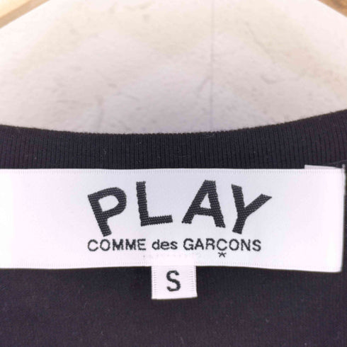プレイコムデギャルソン PLAY COMME des GARCONS AD2024 T-Shirt With Black Emblem レディース S
