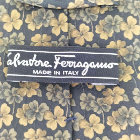 サルヴァトーレフェラガモ Salvatore Ferragamo イタリア製 総柄 四葉 クローバー シルク ネクタイ メンズ