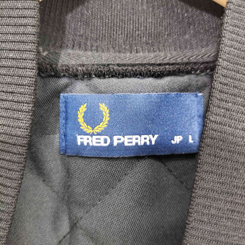 フレッドペリー FRED PERRY 月桂樹 ロゴ刺繍 リバーシブル キルティングベスト メンズ JPN:L