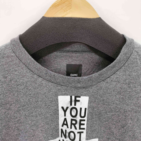 オーエーエムシー OAMC PAY A TEE クロス メッセージプリントS/Sカットソー メンズ S