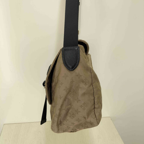 ラシット russet ロゴパッチ 総柄 ナイロンショルダーバッグ レディース