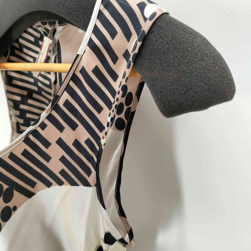 シーバイクロエ SEE BY CHLOE 総柄シルクノースリーブワンピース レディース