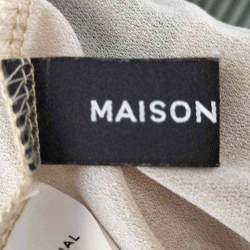 メゾンスペシャル MAISON SPECIAL 23SS TATOOプリントシアーTOP レディース FREE