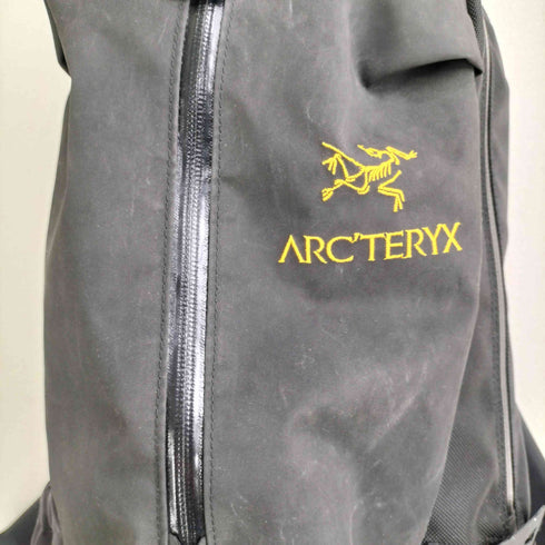 アークテリクス ARCTERYX ARRO22 アロー22 ゴールドロゴ刺繍 ナイロン リュックサック メンズ ONE SIZE