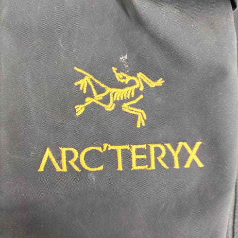 アークテリクス ARCTERYX ARRO22 アロー22 ゴールドロゴ刺繍 ナイロン リュックサック メンズ ONE SIZE