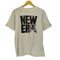 ニューエラ NEW ERA コラボ ロゴ キャラクタープリントTシャツ メンズ JPN:L