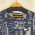 トミーヒルフィガー TOMMY HILFIGER ロゴワッペン セイルボード柄 S/S Tシャツ メンズ import:M