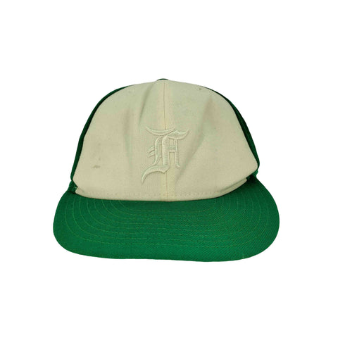 フェイアーオブゴッドエッセンシャルズ FEAR OF GOD ESSENTIALS 59FIFTY 5950 PRO MODEL ロゴ刺繍 6パネルキャップ メンズ 7 1/4