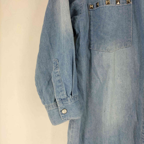PENDORA レタリングプリント スタッズ加工 デニムシャツ レディース