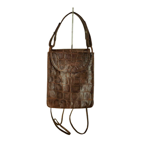 A.Y.A} Leather レザー クロコ型 ショルダーバッグ レディース