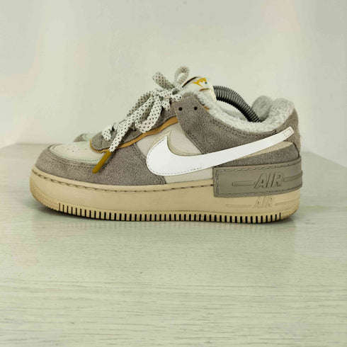 ナイキ NIKE W AF1 SHADOW ENIGMA STONE/WHITE-OATMEAL-LIGHT BONE レディース 24cm