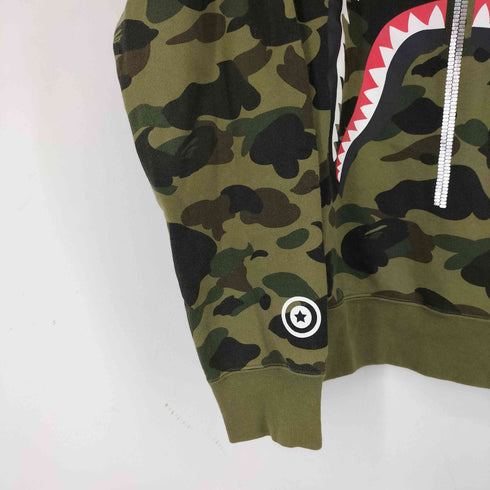 アベイシングエイプ A BATHING APE 1ST CAMO SHARK CREWNECK メンズ JPN:XL