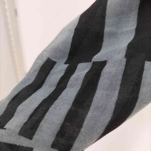 ノーアイディー NO ID. 幾何学柄 ストール メンズ ONE SIZE