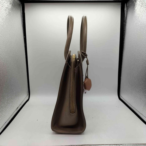 ラドリーロンドン RADLEY LONDON チャーム付き レザートートバッグ レディース