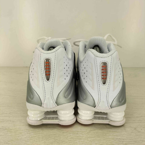 ナイキ NIKE Shox R4 White and Metallic Silver ローカットスニーカー レディース 24.5