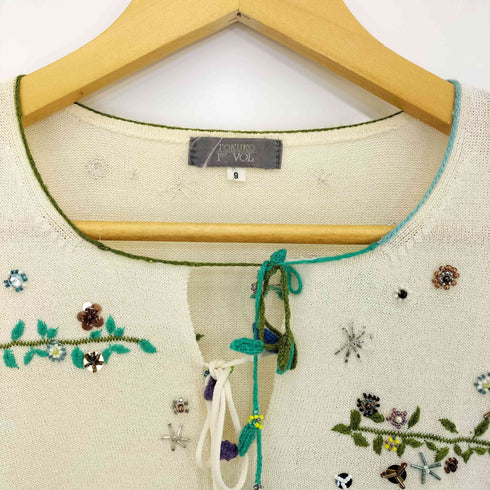 トクコプルミエヴォル TOKUKO 1er VOL 刺繍 ビーズ フロント ダブルリボン 七分袖 ニット レディース JPN:9号