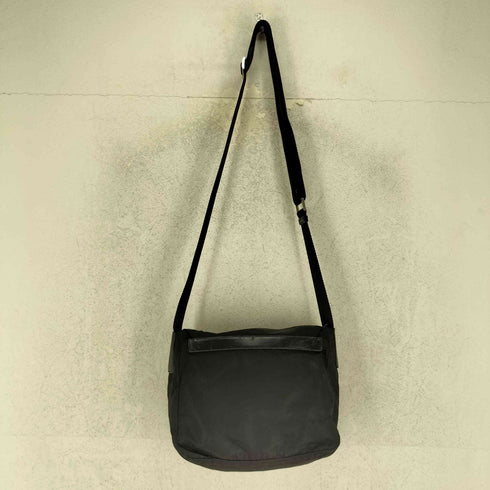 プラダ PRADA 三角プレート ナイロン ショルダーバッグ nylon shoulderbag レディース