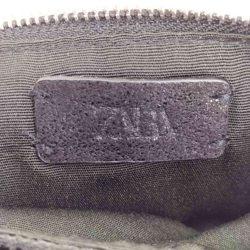 ザラ ZARA スタッズチェーンショルダーバッグ レディース