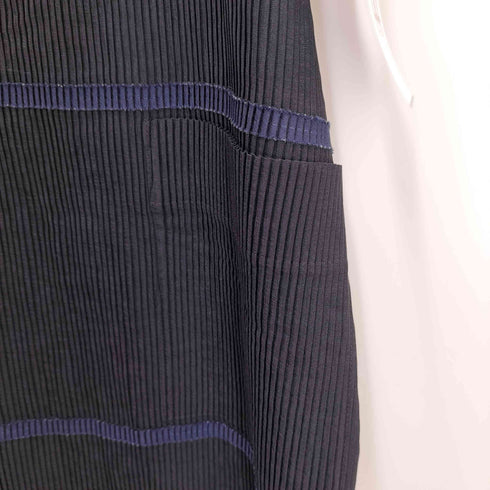 アイムプロダクトイッセイミヤケ im product ISSEY MIYAKE プリーツ ボーダー エプロンワンピース レディース