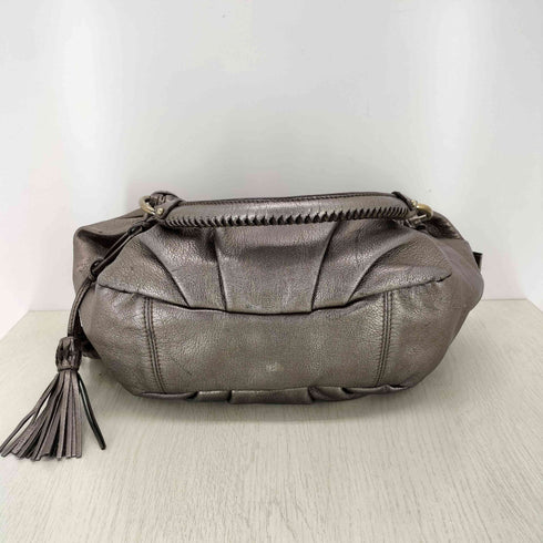 サルヴァトーレフェラガモ Salvatore Ferragamo タッセル付き ガンチーニレザー ショルダーバッグ レディース