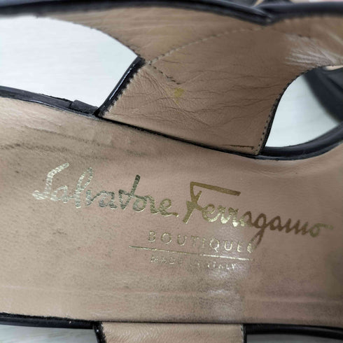 サルヴァトーレフェラガモ Salvatore Ferragamo ガンチーニモチーフ パテントレザーサンダル レディース 7 1/2