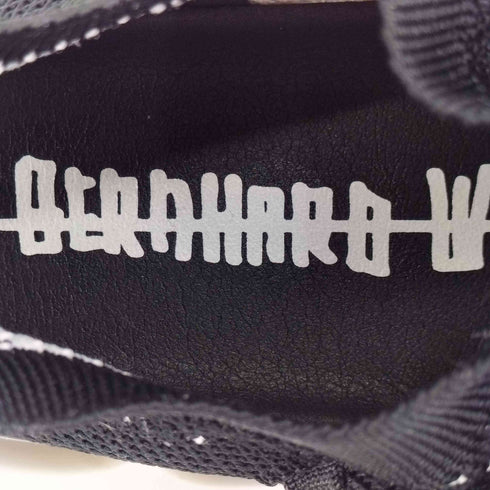 グラウンズ grounds Shark Fin Stripes Trainer メンズ JPN:25