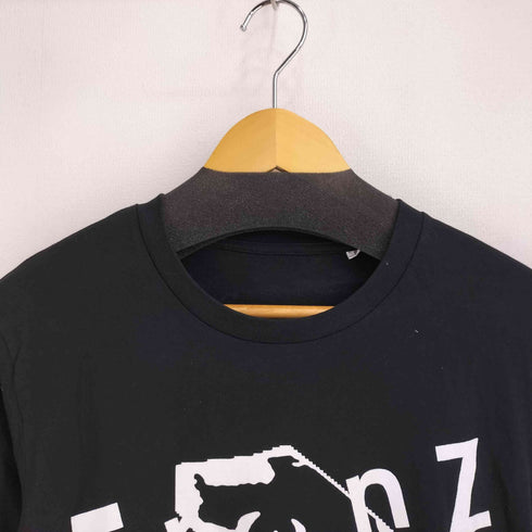 EYE フロントプリント S/S Tシャツ メンズ import:S