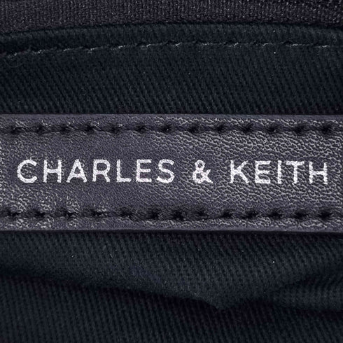チャールズアンドキース CHARLES&KEITH Odella カーブホーボーバッグ レディース