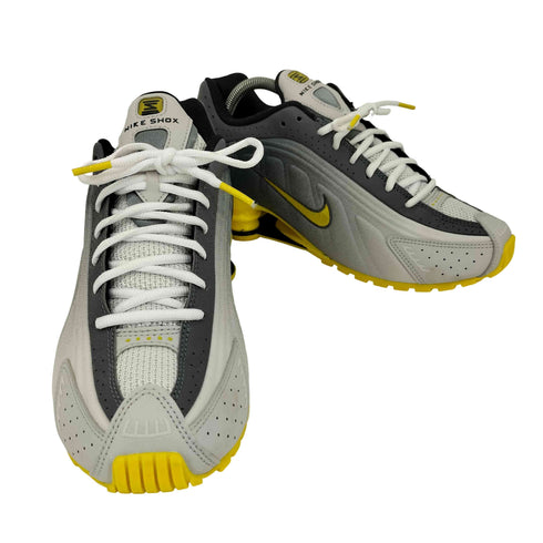 ナイキ NIKE SHOX R4 SE VAST GREY BRIGHT CITRON-LT GRAPHITE メンズ JPN:26.5