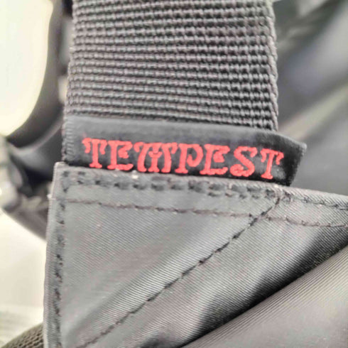 TEMPEST トライアングル ボディバッグ メンズ FREE
