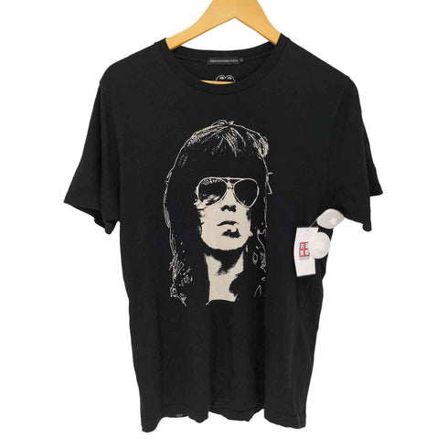 ジィヒステリックトリプルエックス Thee Hysteric XXX アーティストプリント クルーネック Tシャツ メンズ JPN:L
