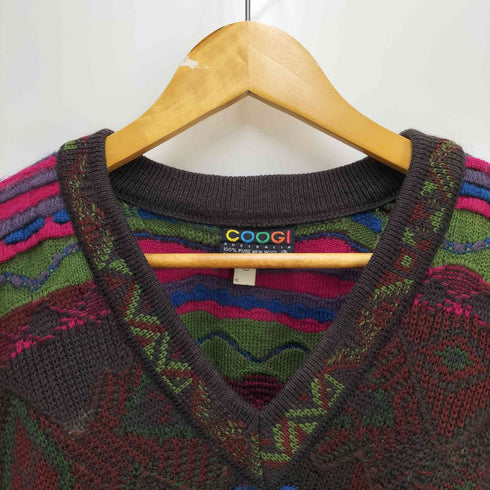 クージー COOGI オーストラリア製 総柄 Vネック 3Dニット メンズ import:M