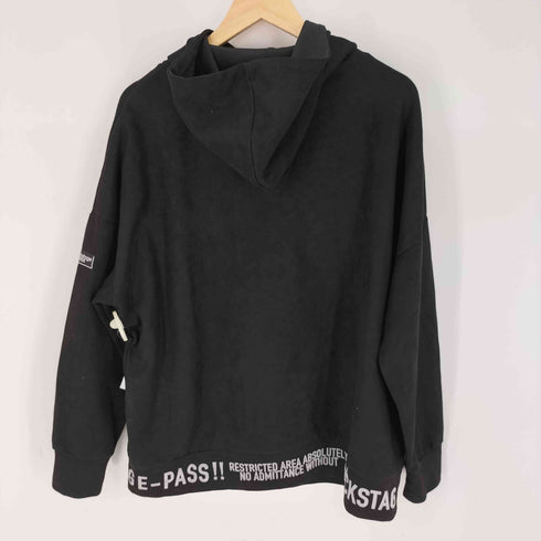 BACKSTAGE PASS グラフィックプリント ハーフジップ パーカー レディース